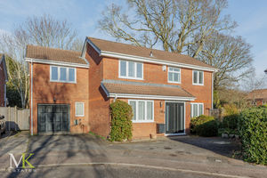 Photo 25- click for photo gallery